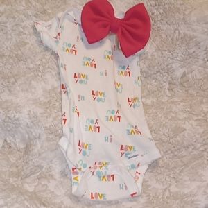 Gerber onsie with bow